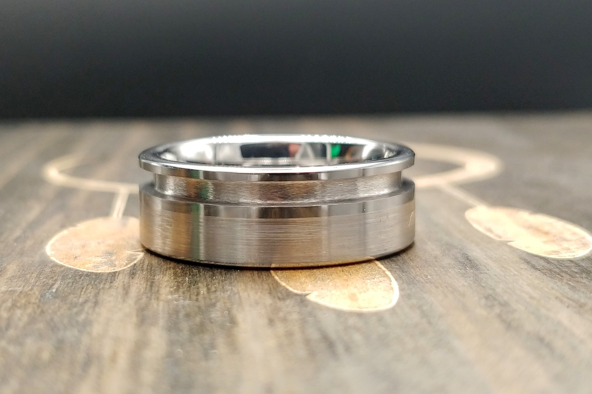 Off centered Tungsten - 8mm - DreamWood Rings Supplies